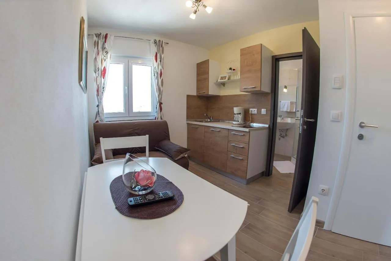 Affittacamere Apartments Mojeljeto Fažana