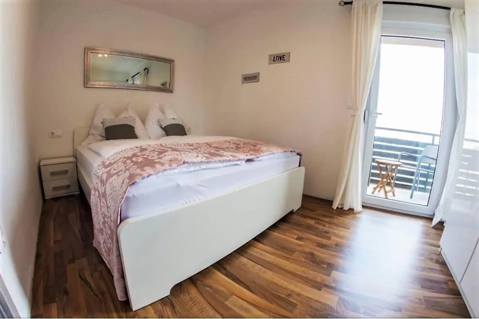 Apartments Mojeljeto Fazana 0*,  Croatia