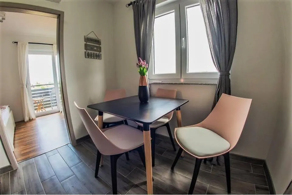 Apartments Mojeljeto Fazana